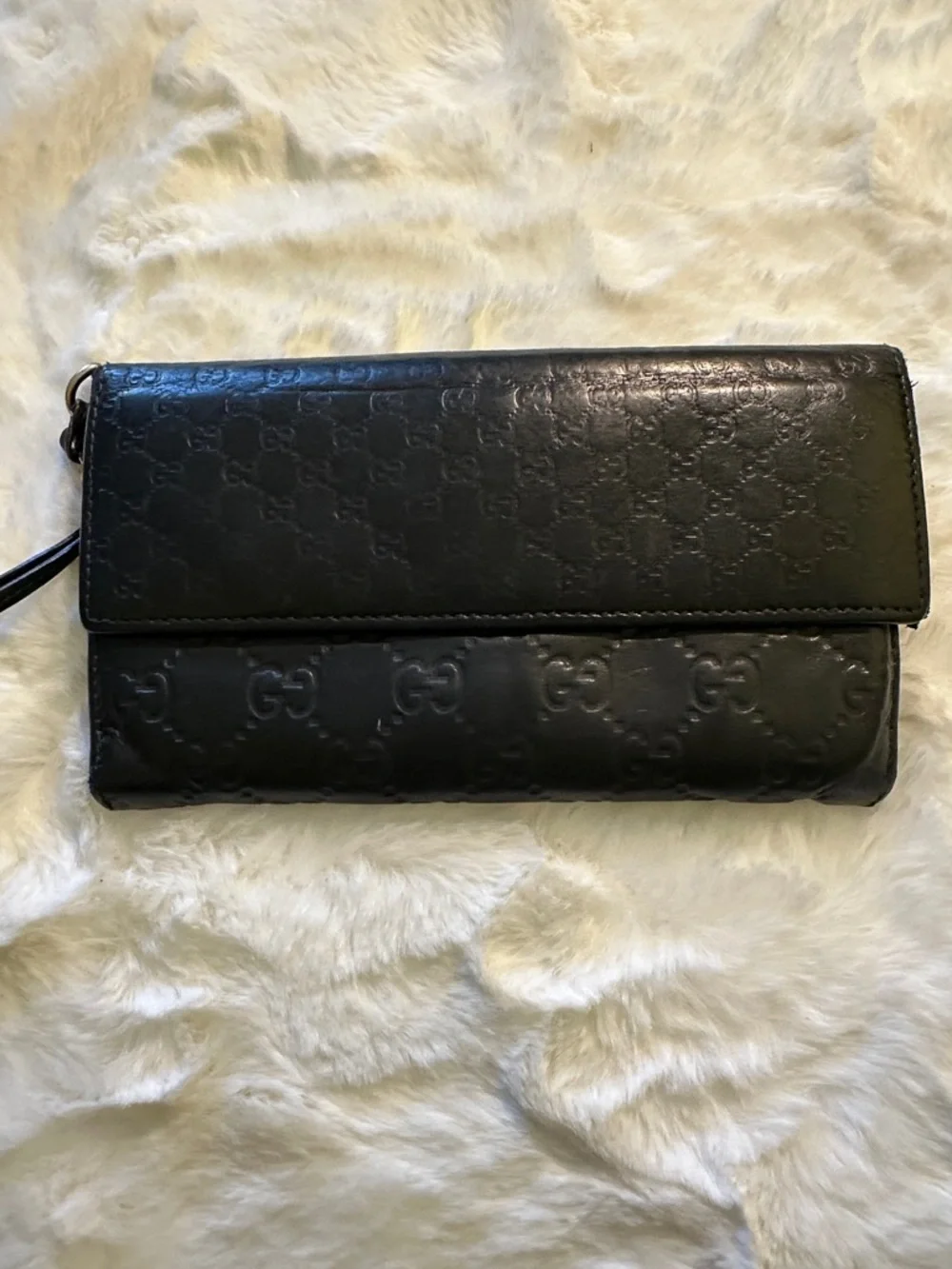 Gucci Black Embossed Leather Zip-Around Wallet - Picture 2 of 7